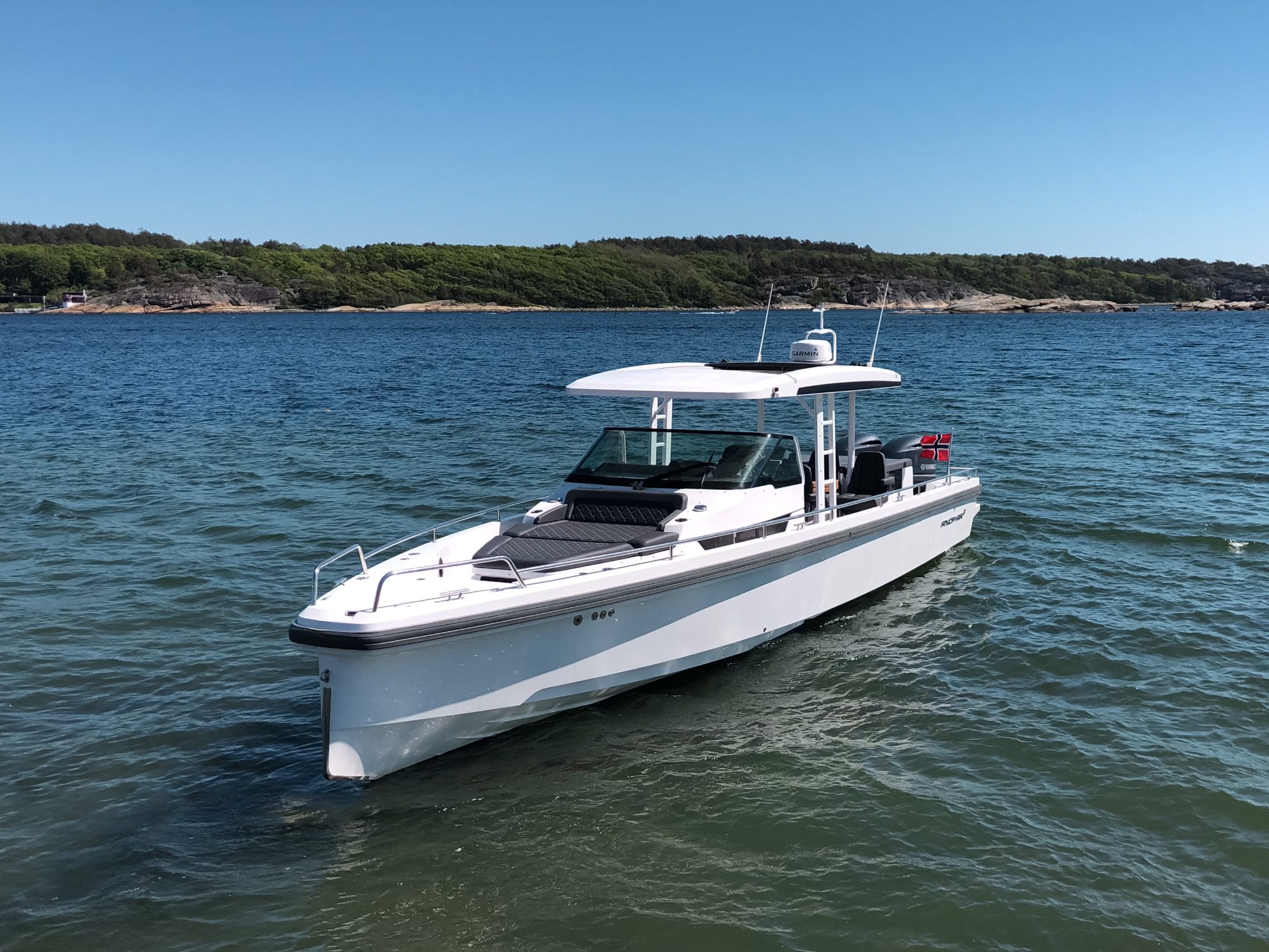 Axopar 37 Sun Top 