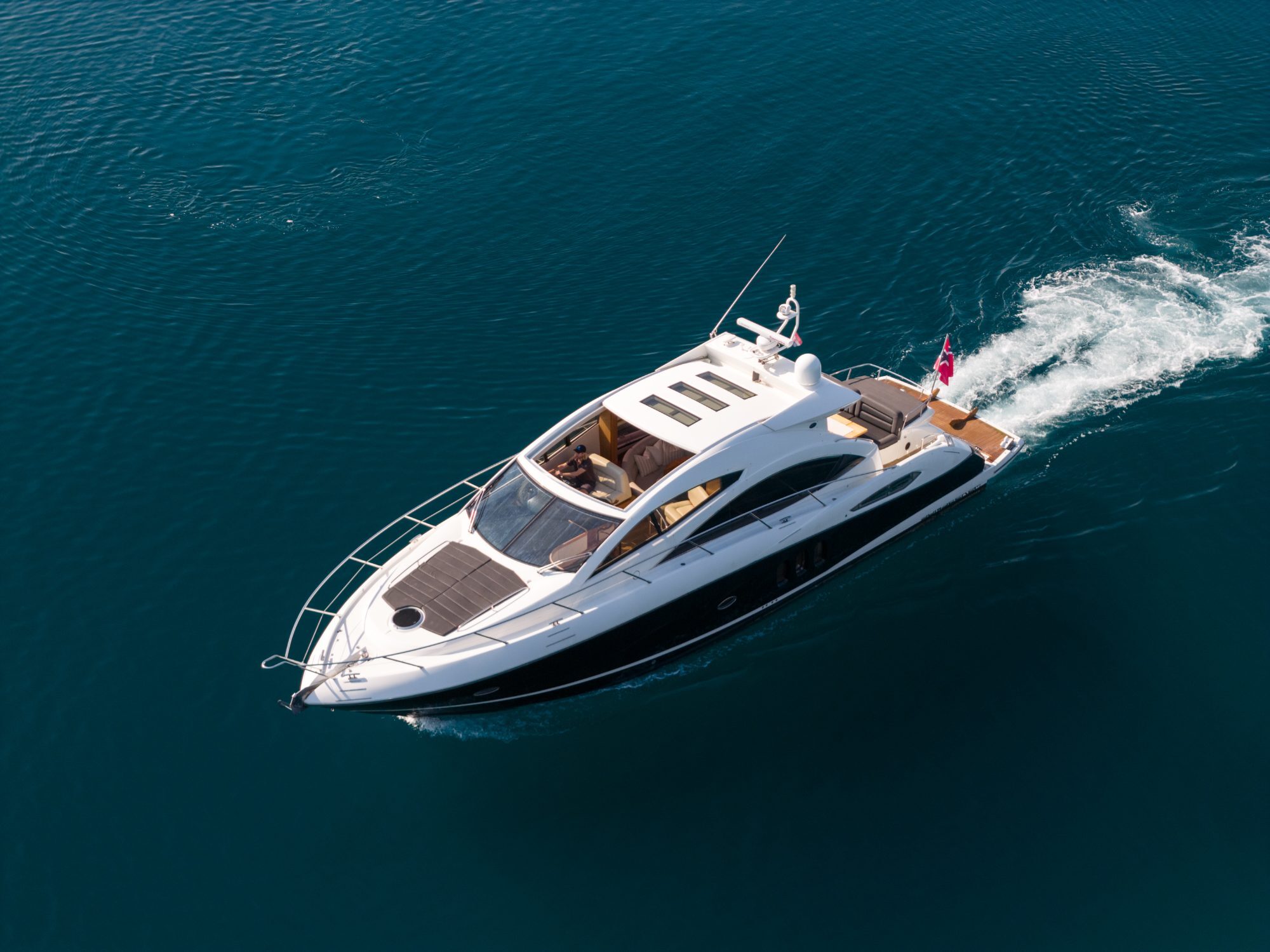 Sunseeker Predator 52