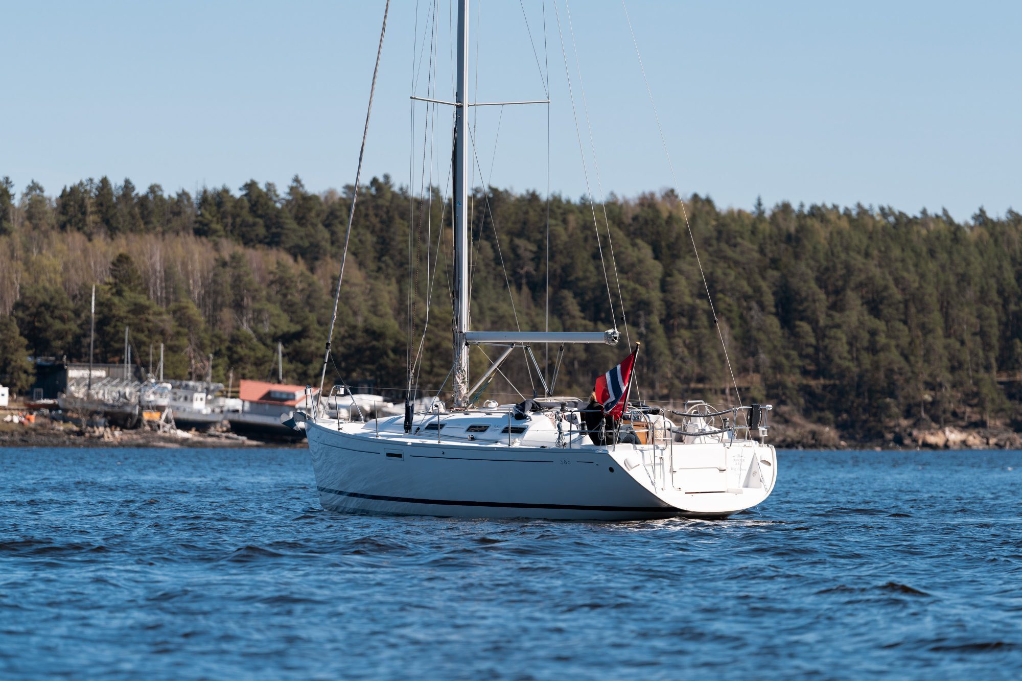 Dufour GL 385