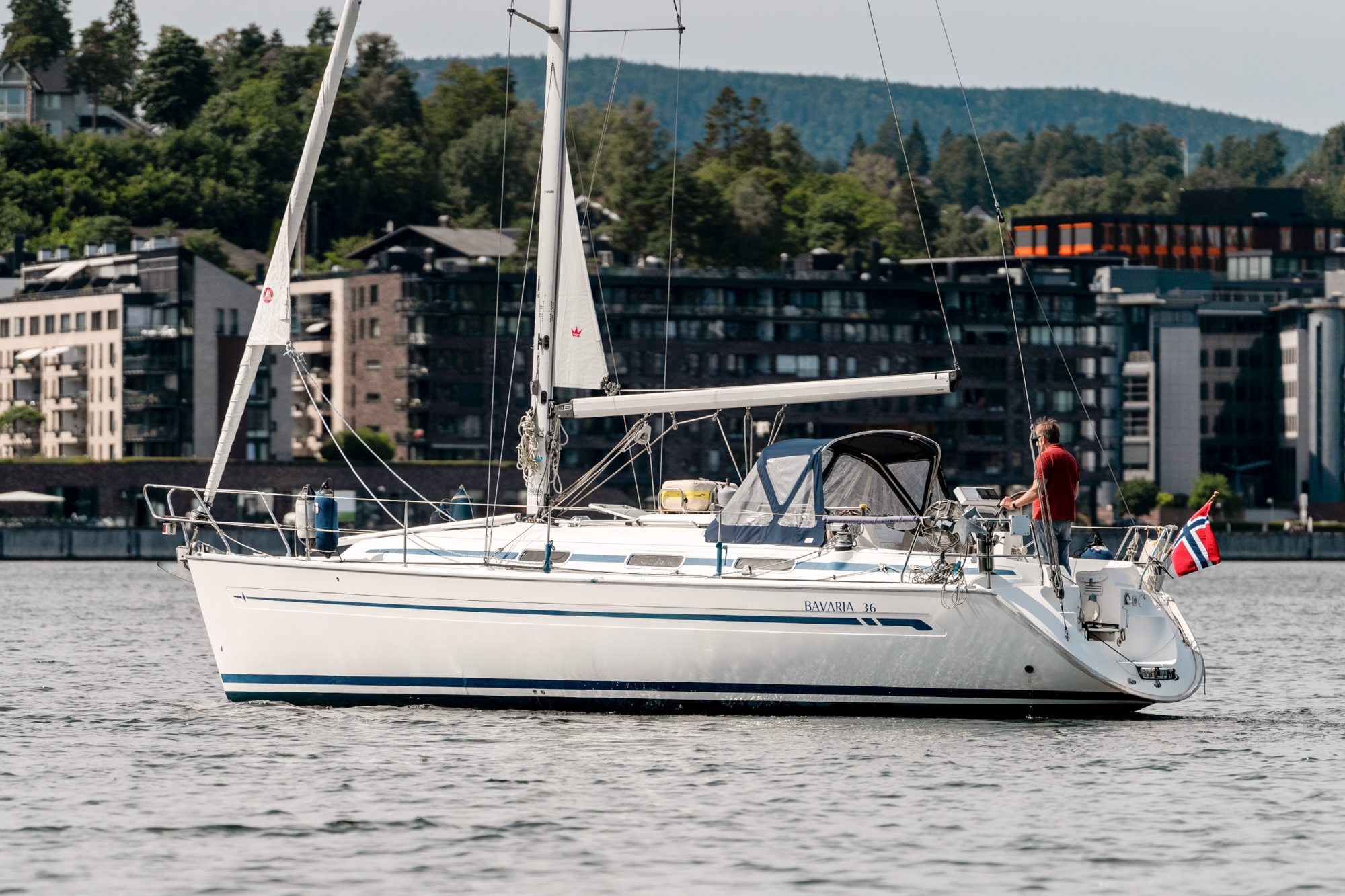Bavaria 36 2004